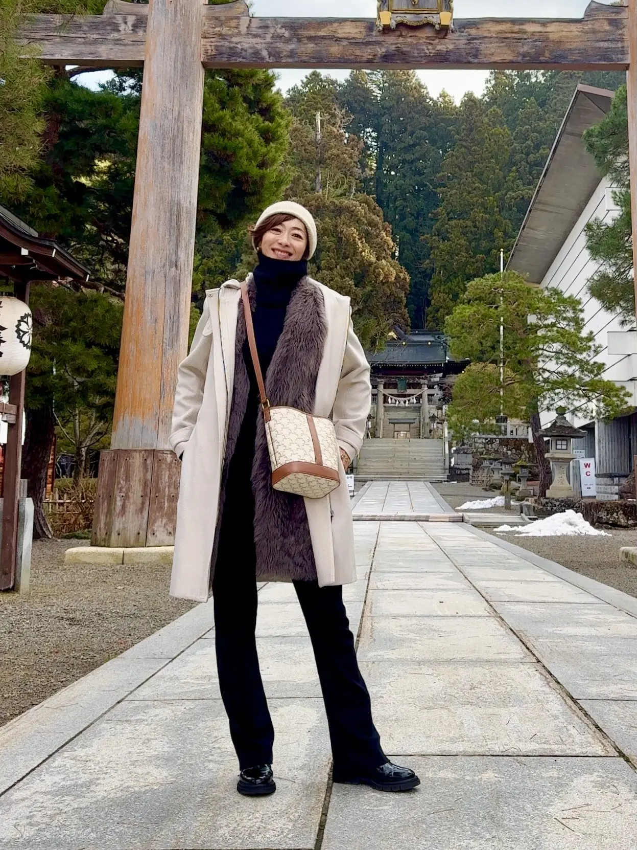 荷物を減らしておしゃれを楽しむ！「2泊3日」旅の着回しコーディネート術_1_18