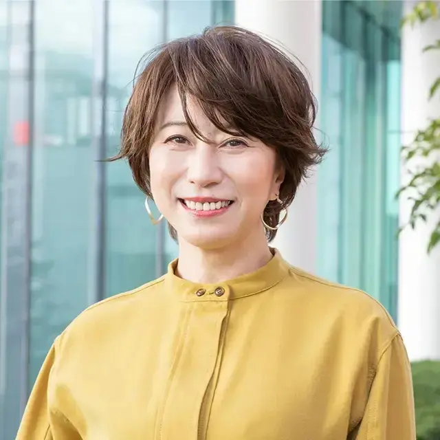 【50代に人気のショートヘア60選】おばさんに見えない！大人かっこいい雰囲気が叶う若見えショートヘア