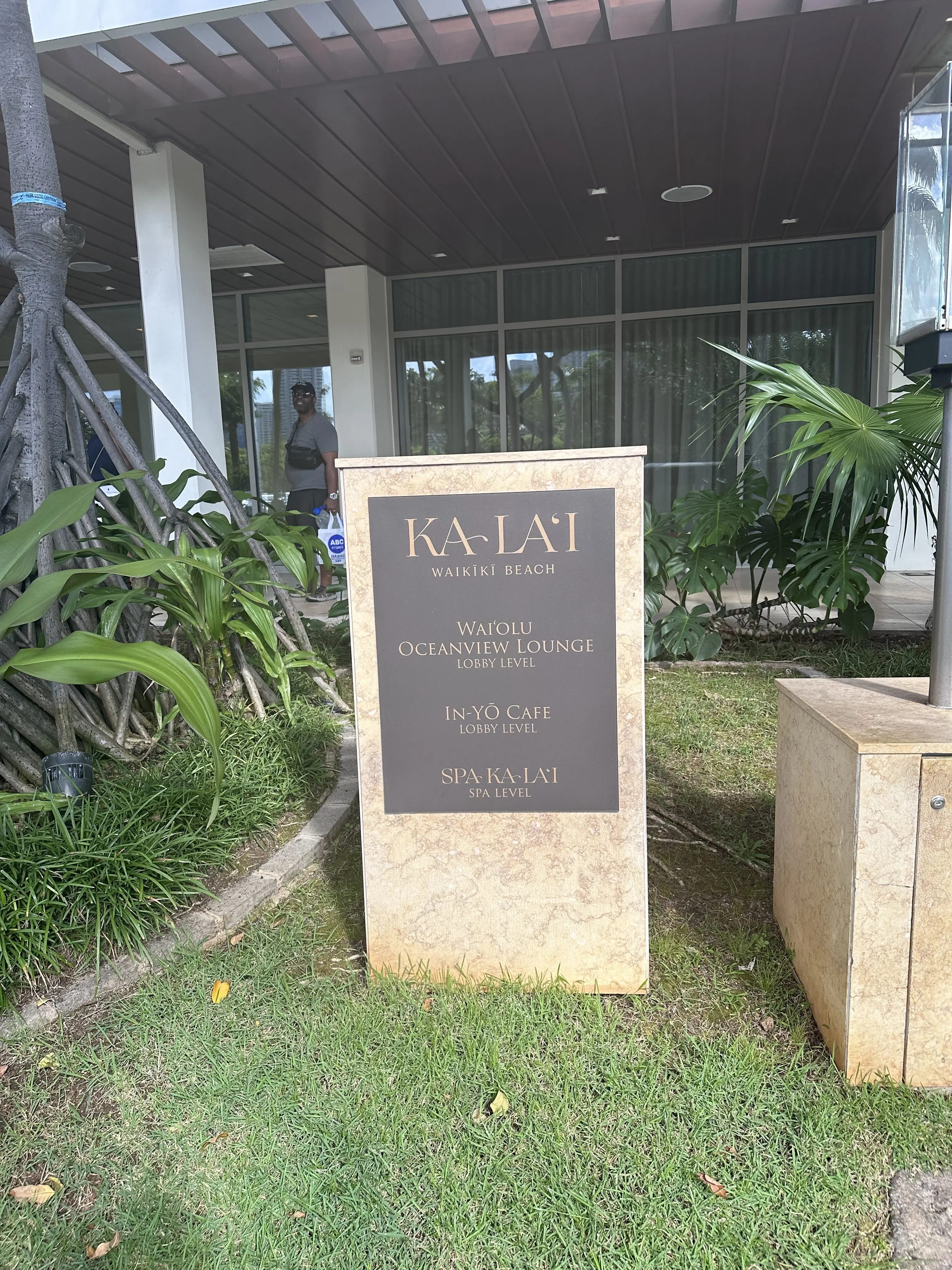 Hawaii ホテルを移動して_1_2
