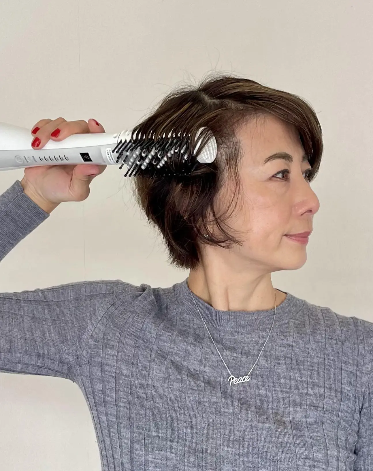 スタイリングはたったの5分！ 憧れの華組・近藤和子さんのふんわり洗練ショートヘアの作り方を大公開_1_12