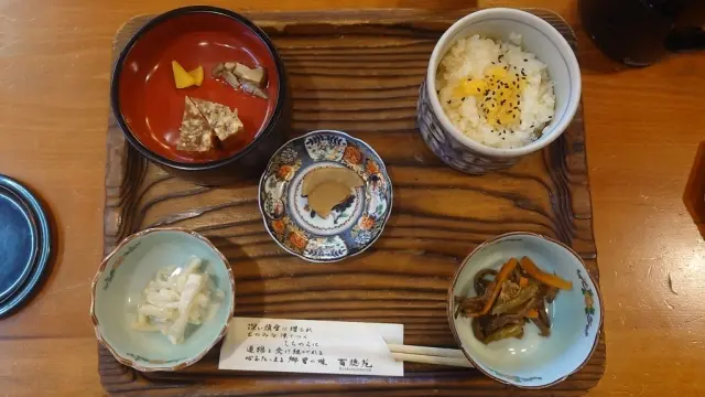 百穂苑の栗おこわ