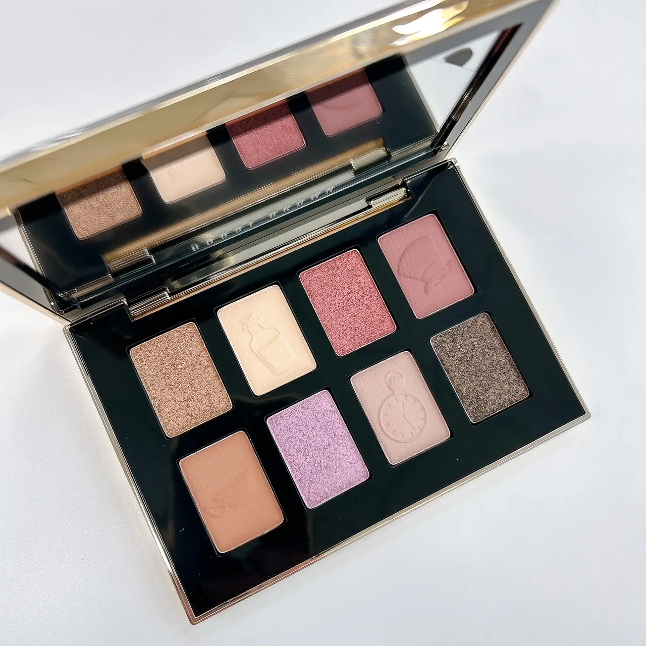 ボビイ ブラウン クリスマスコフレ アリス イン ワンダーランド アイシャドウパレット