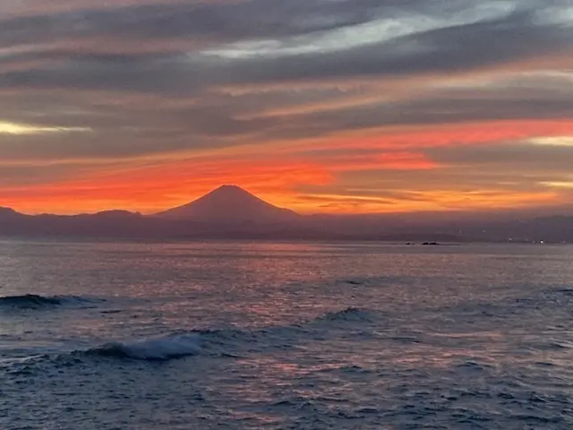 湘南　海　デュアルライフ　夕焼け　富士山