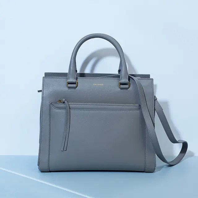 サンローラン」の2WAYバッグはおしゃれポーチが魅力的 | Web eclat