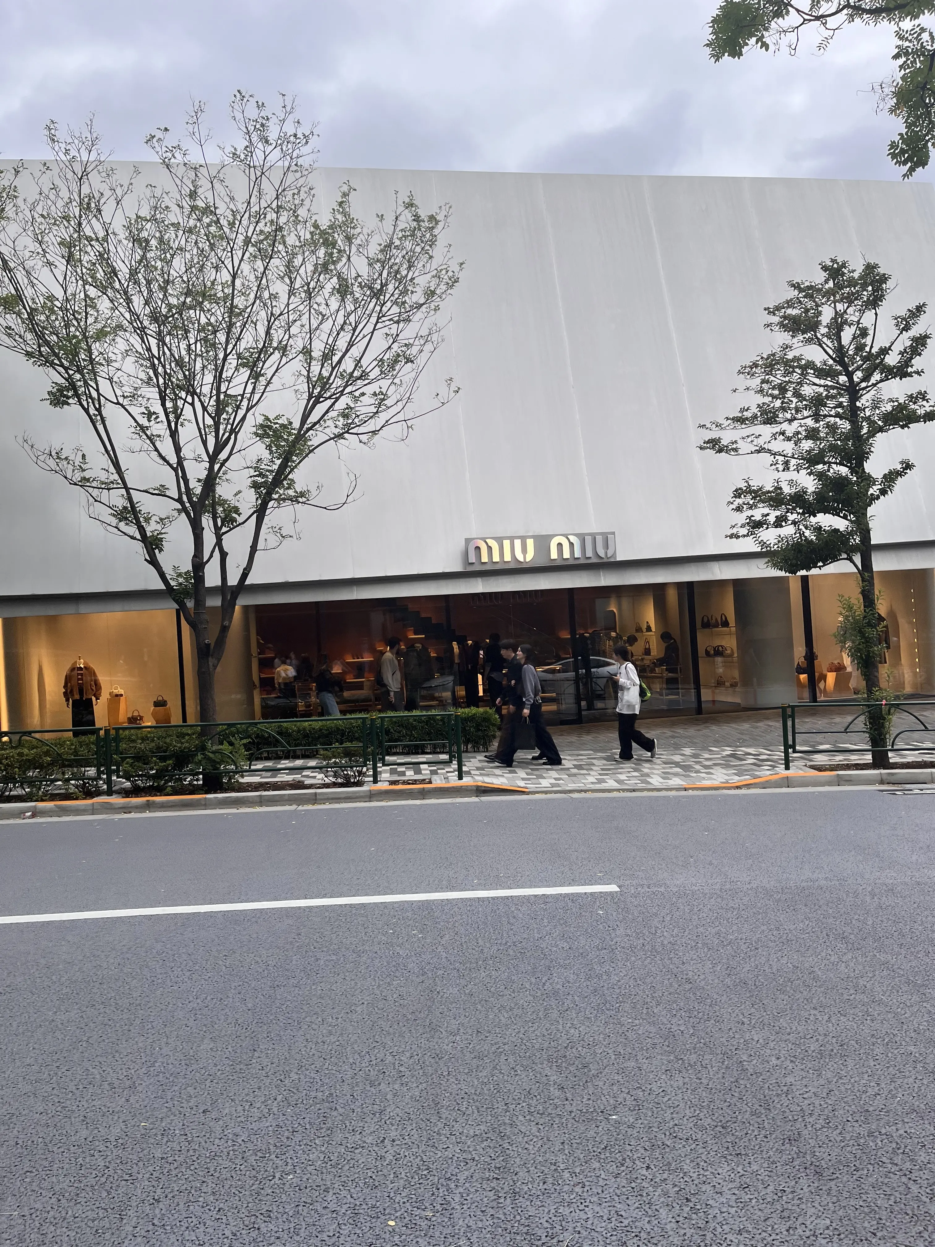 寒い季節にオススメのYSLのキャップ🍂_1_13