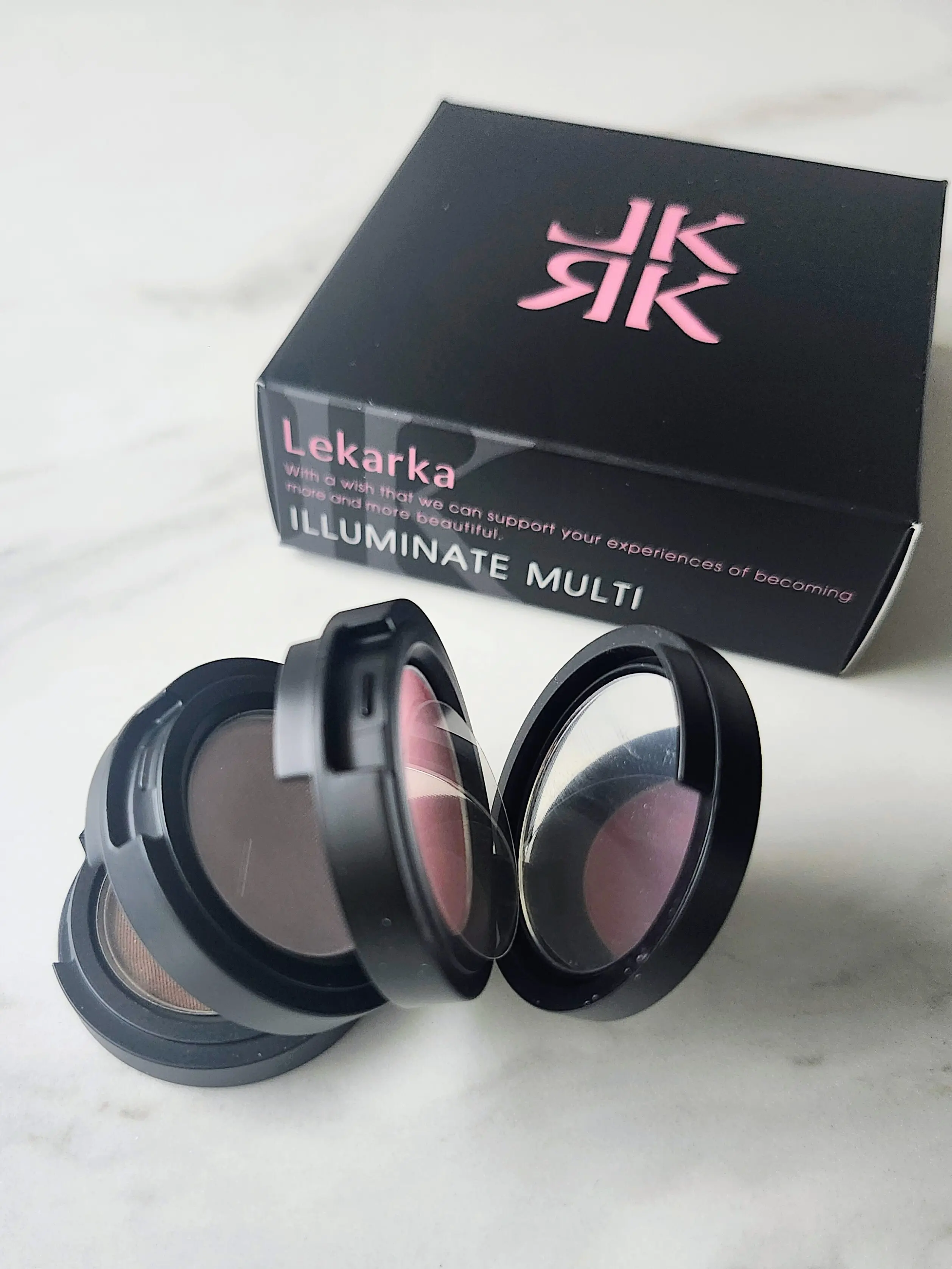 40代メイク、アラフィフメイク、レカルカ、ソワレドゥエクラ、イルミネイトマルチ、Lekarka、マルチパレット、旅行用メイクポーチ、エテルナム