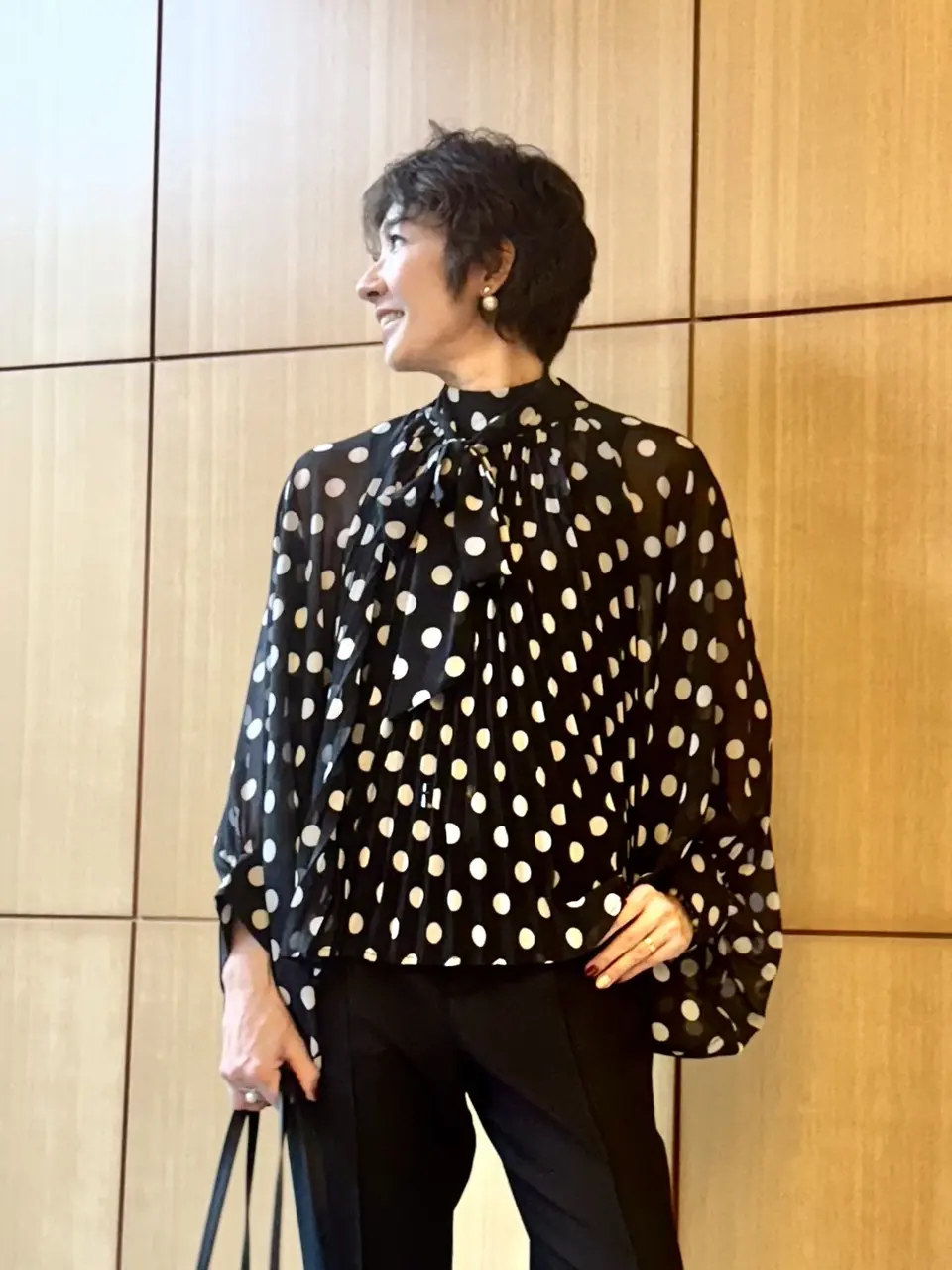 ドットブラウスコーデ 02