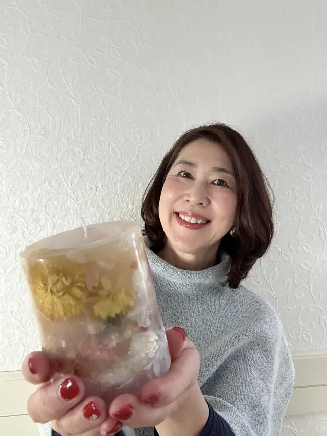 【ホリデーシーズンにキャンドルを】インテリアを彩るボタニカルキャンドル作り_1_8