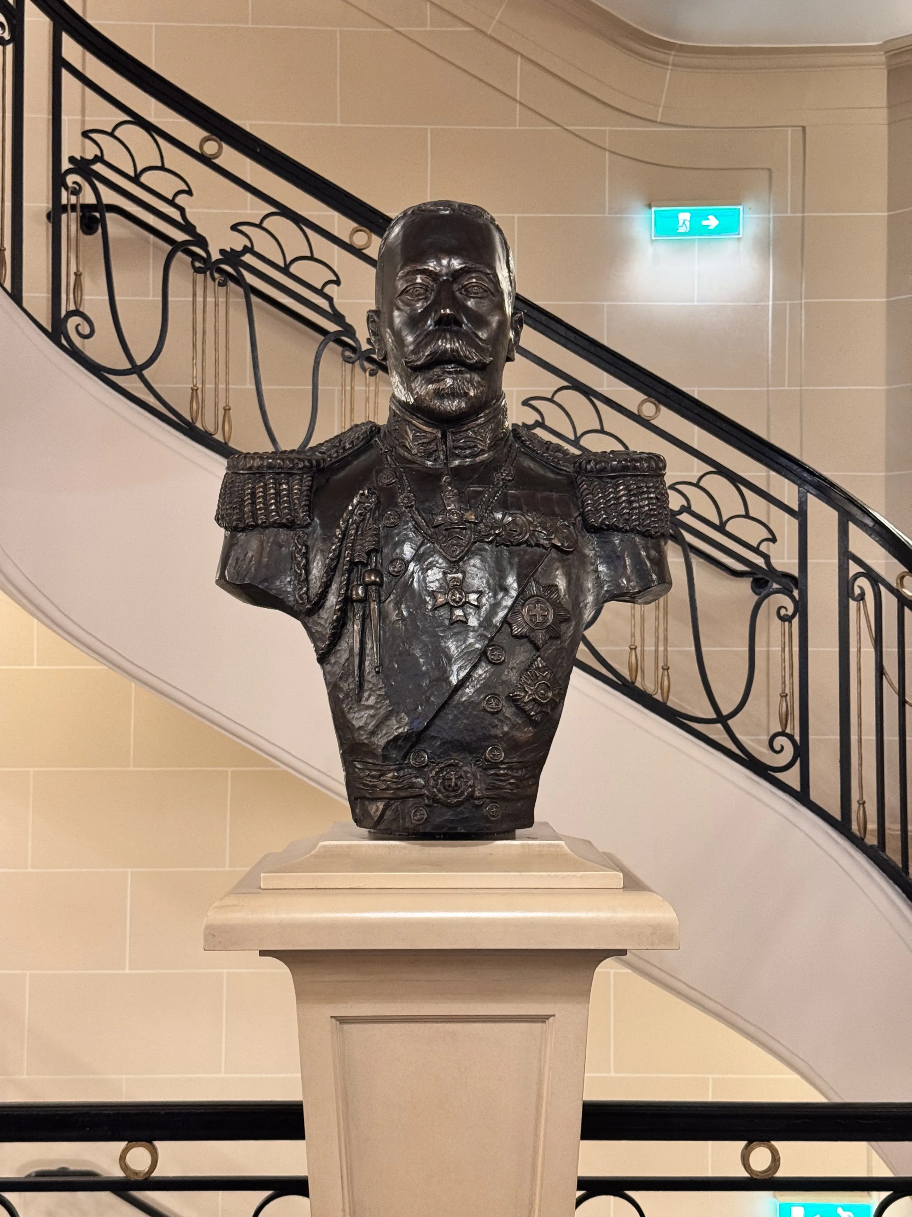 50代が海外旅に泊まりたいフランスパリのラグジャリーホテルと上品コーデ♡_1_24-1