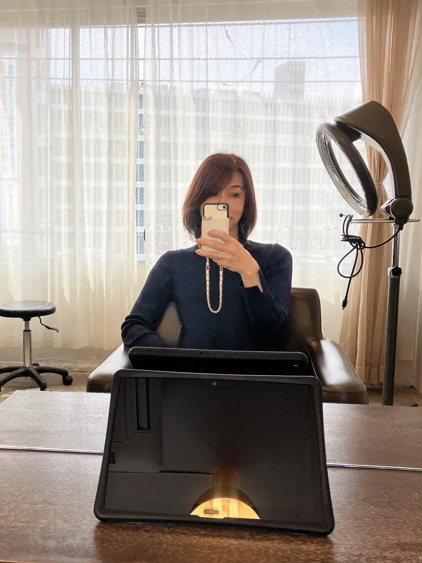 ミディアムヘア。ひし形 レイヤーボブ ミディアムボブ 丸みボブ eclat eclat6月号 美髪プロジェクト 「美髪パーフェクトBOOK」marr中目黒 アラフィフ髪型 長めショート
