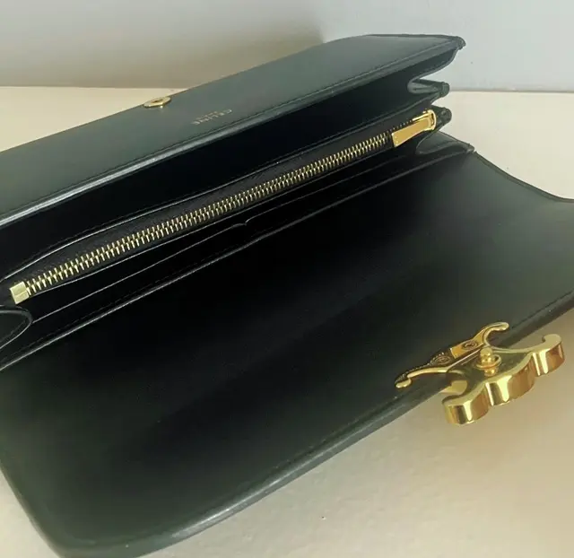 セリーヌの財布