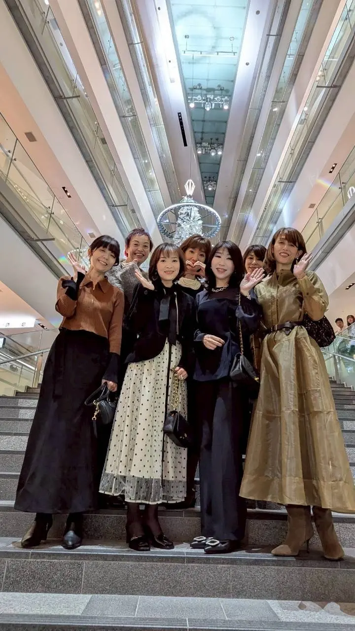 ドット柄のワンピースで２度目の「ソワレ・ドゥ・エクラ」へ♡_1_24