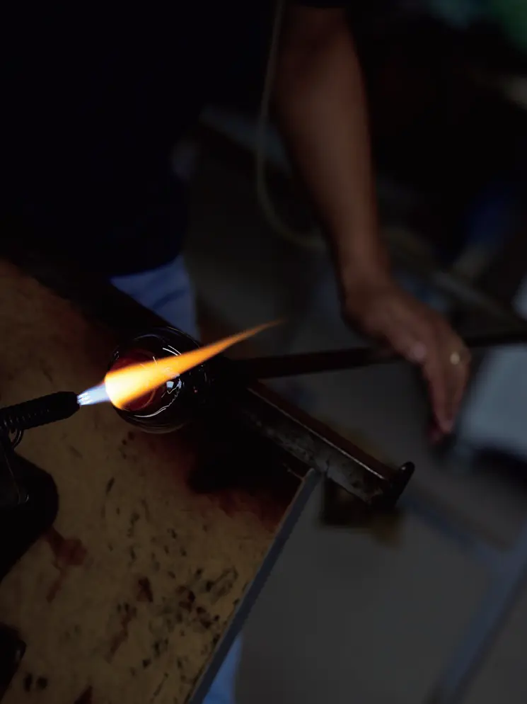 国内旅行　能登　有永浩太『kota glass』オリジナル窯の考案が業界を活性化