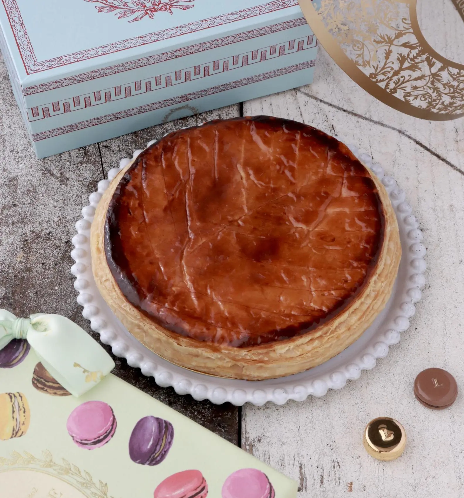 Laduréeラデュレのガレット・デ・ロワで新年を祝う【公現祭/一月六日