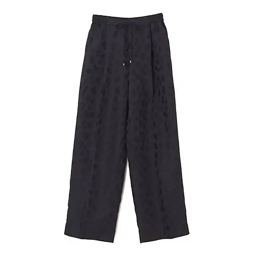 着回しがきく冬の柄パンツをスタッフの私服にコーディネートしてみました♪ 「E by eclat ・レオパードジャカードパンツ」【50代ファッション】_1_3