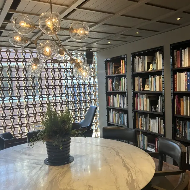 友人と過ごす快適レストラン_1_6