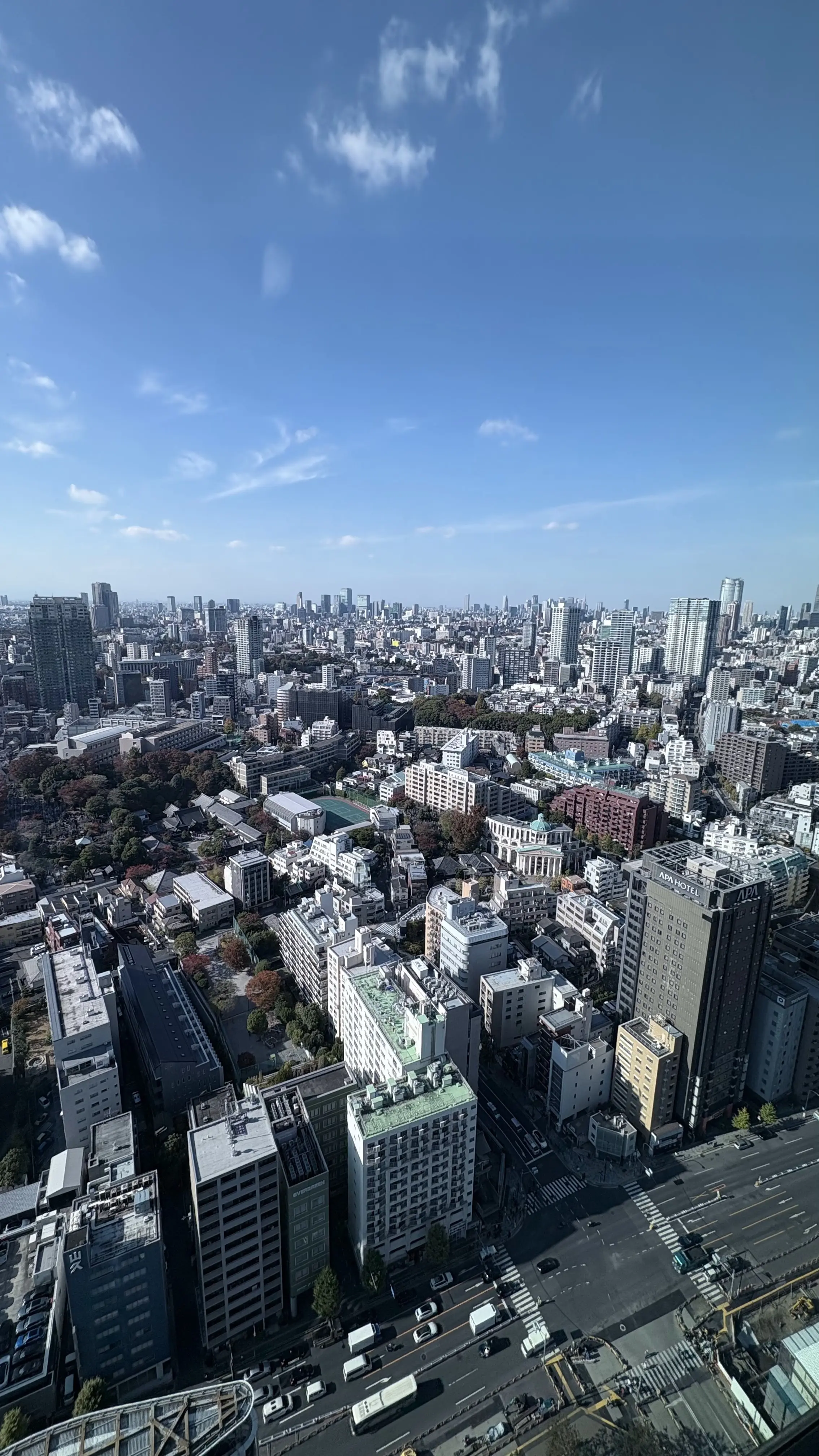 高輪ゲートウェイ28階　ガーデンハウス　レストラン