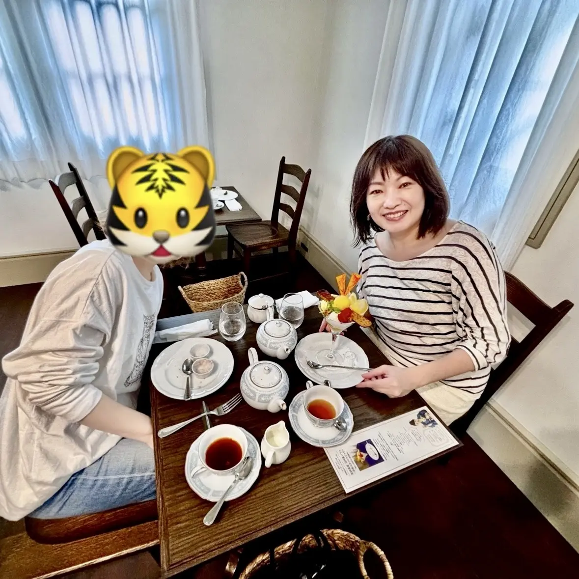妹と喫茶室で