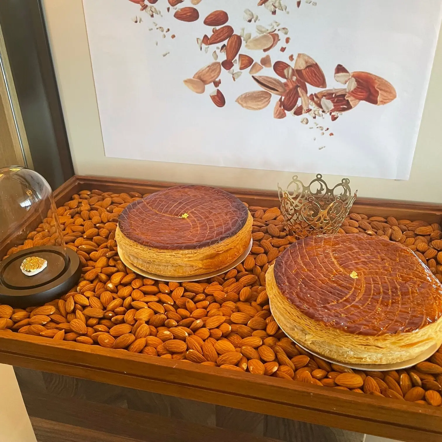 新年を祝うフランスのお菓子「ガレット デ ロワ」(ホール16cm 3,500円)