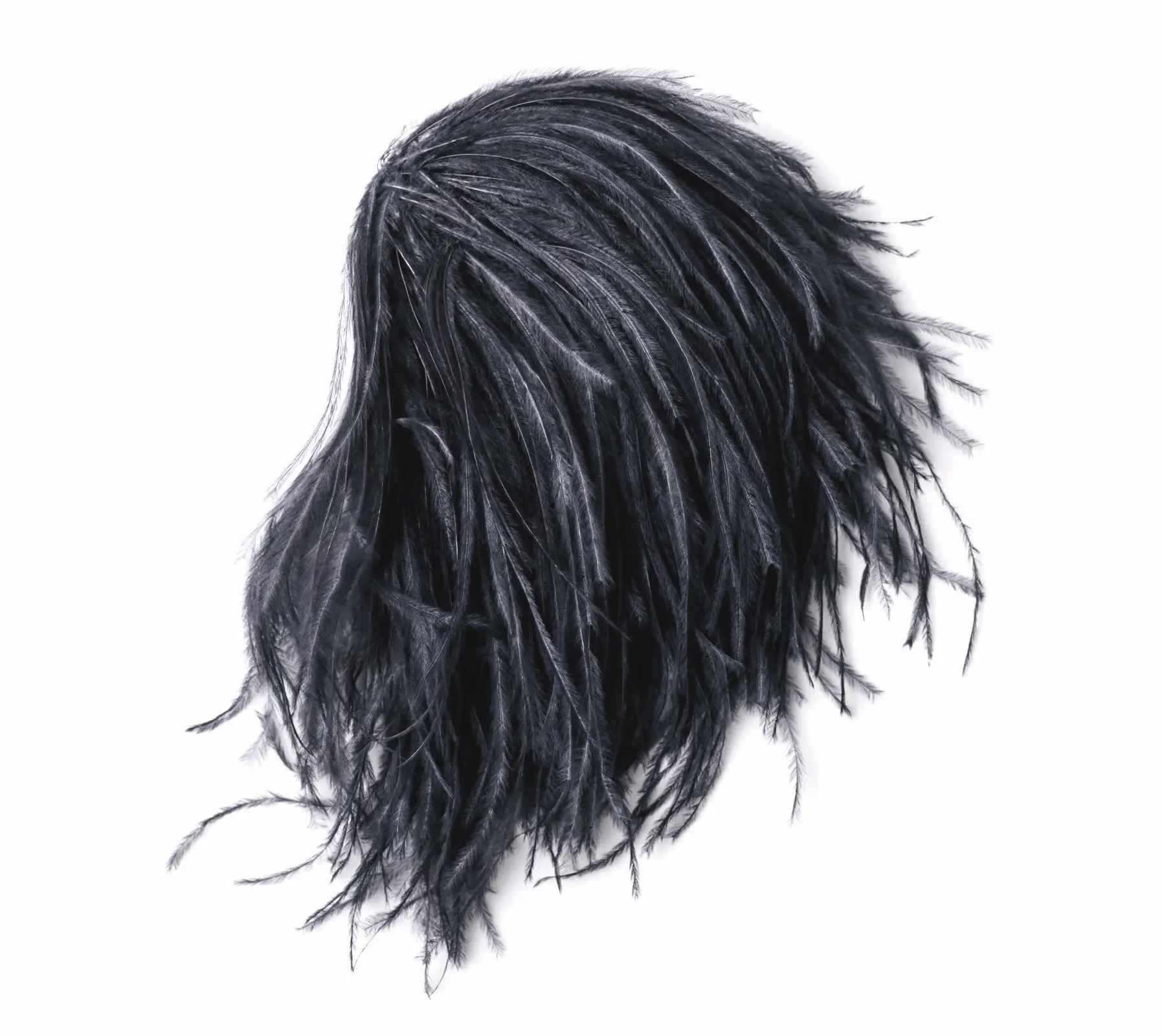 即、上級者感を盛れる 洗練シックなコサージュ　パーティ慣れした雰囲気を生むオーストリッチのコサージュ は、グレーの色みも小粋。コサージュ￥16,500／ヴェルメイユ パー イエナ 日本橋店（ヴェルメイユ パー イエナ）