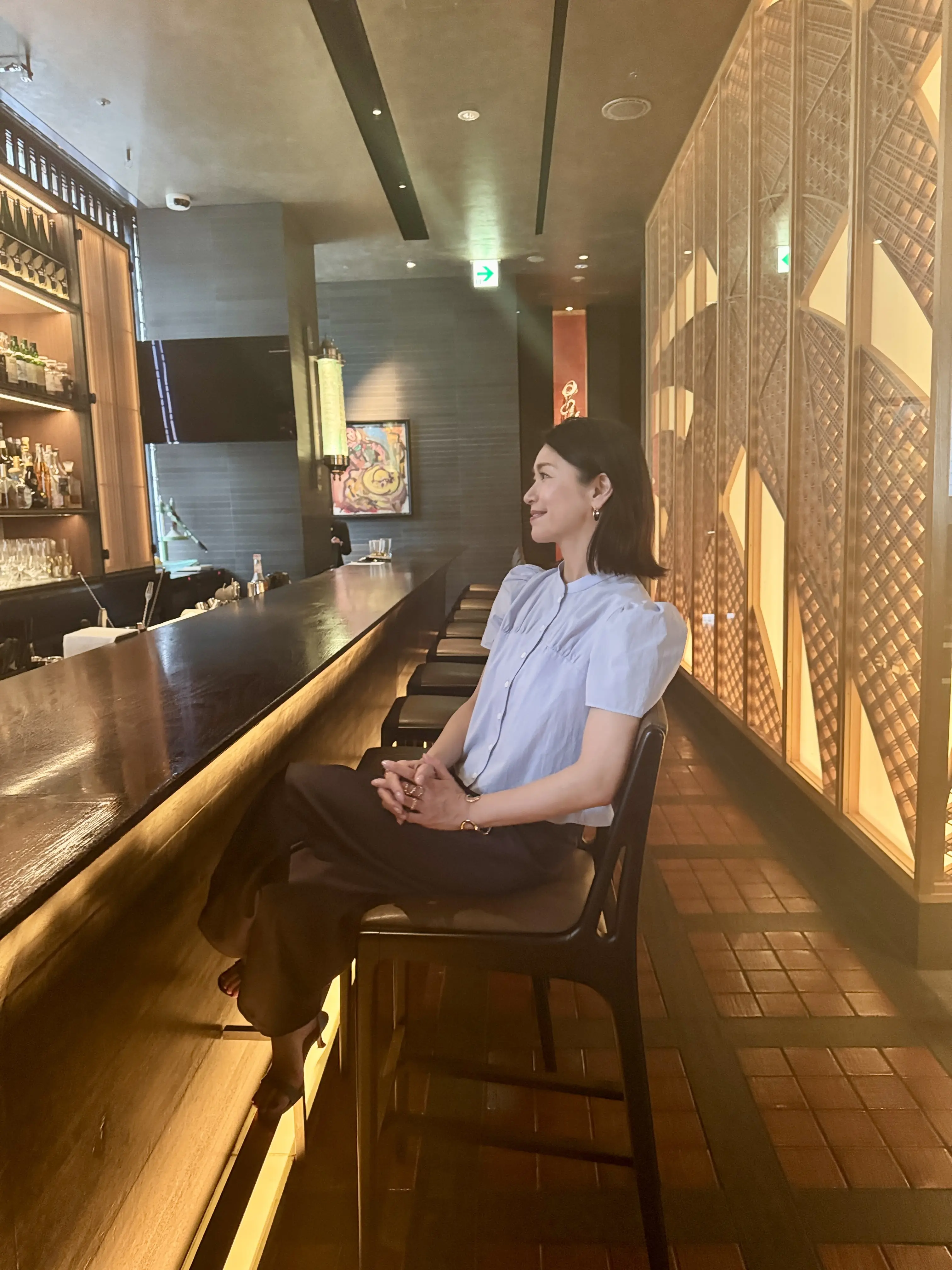 爽やかなライトブルーのシャツでゆっくりランチ🩵_1_6