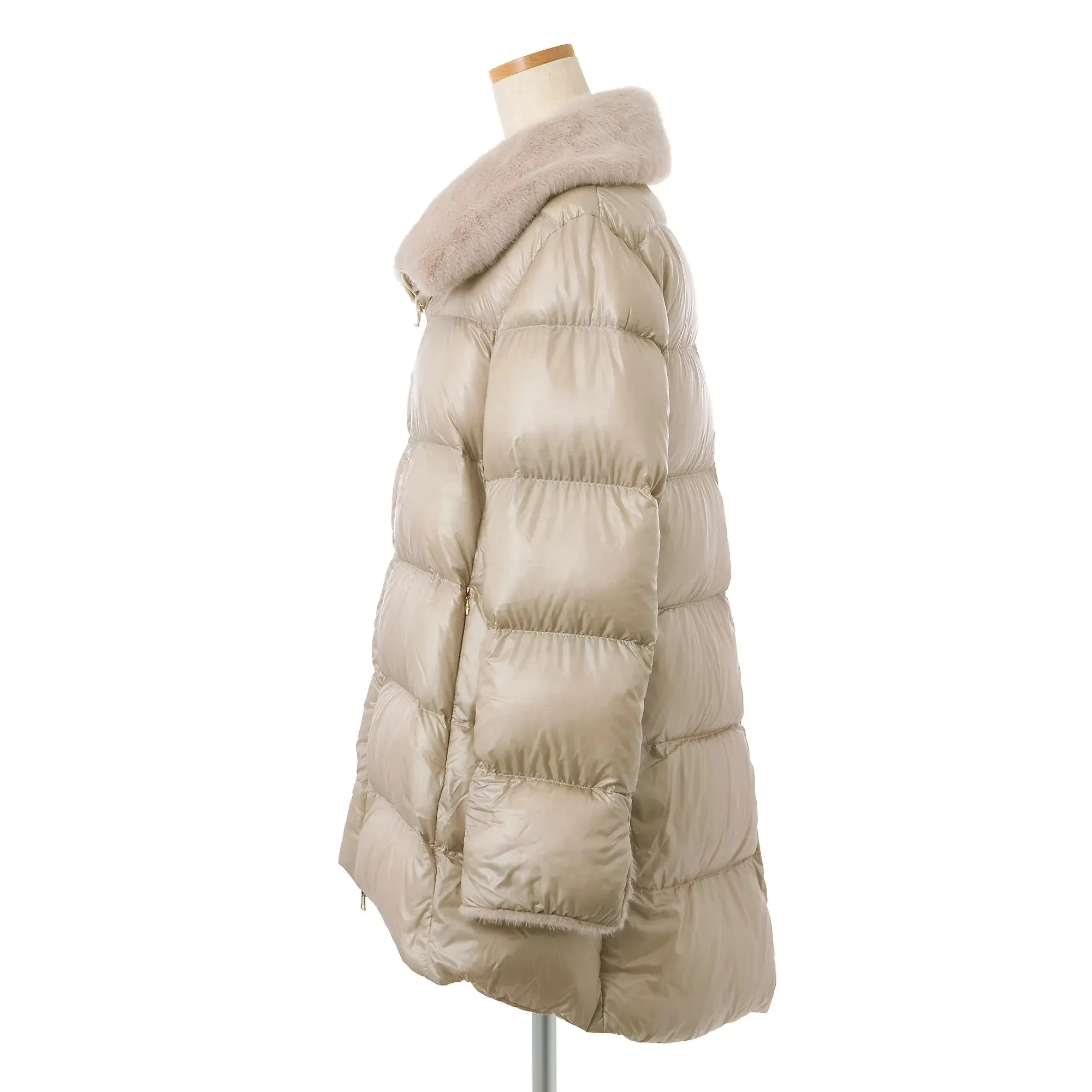 欲しいのは冬を彩るパワーアイテム！　華リュクスなアウター３選_1_2