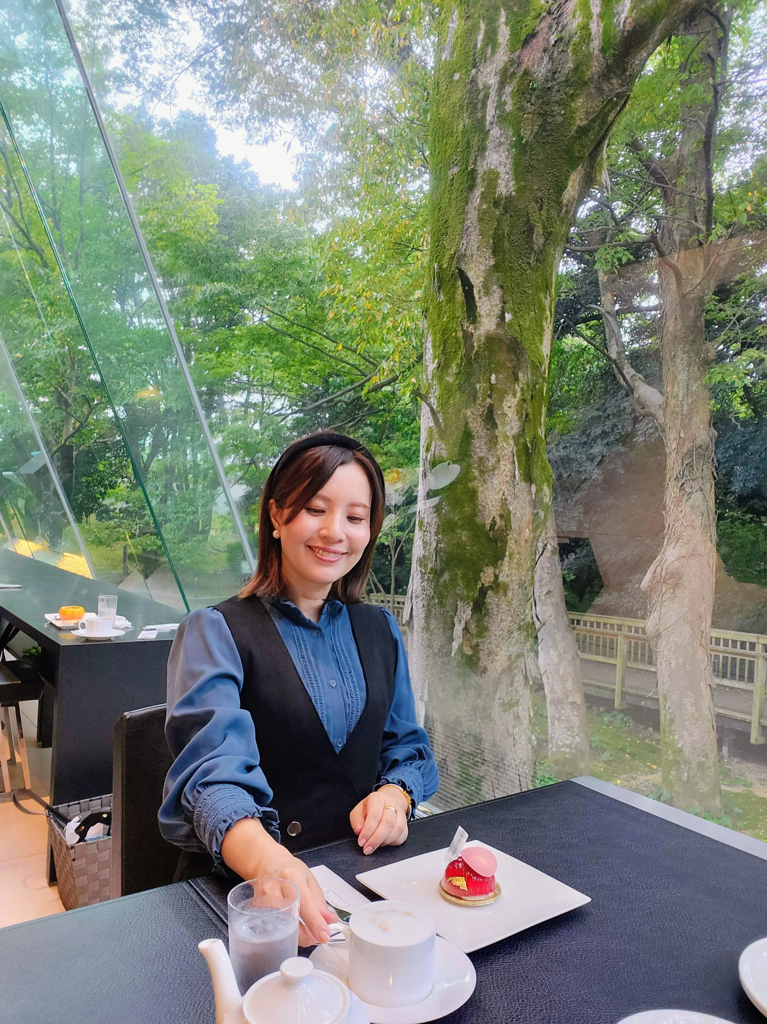 女子旅、金沢、金沢旅行、秋の金沢、40代ファッション、旅コーデ、加賀料理、21世紀美術館、御朱印 神社、金沢カフェ、茶屋街