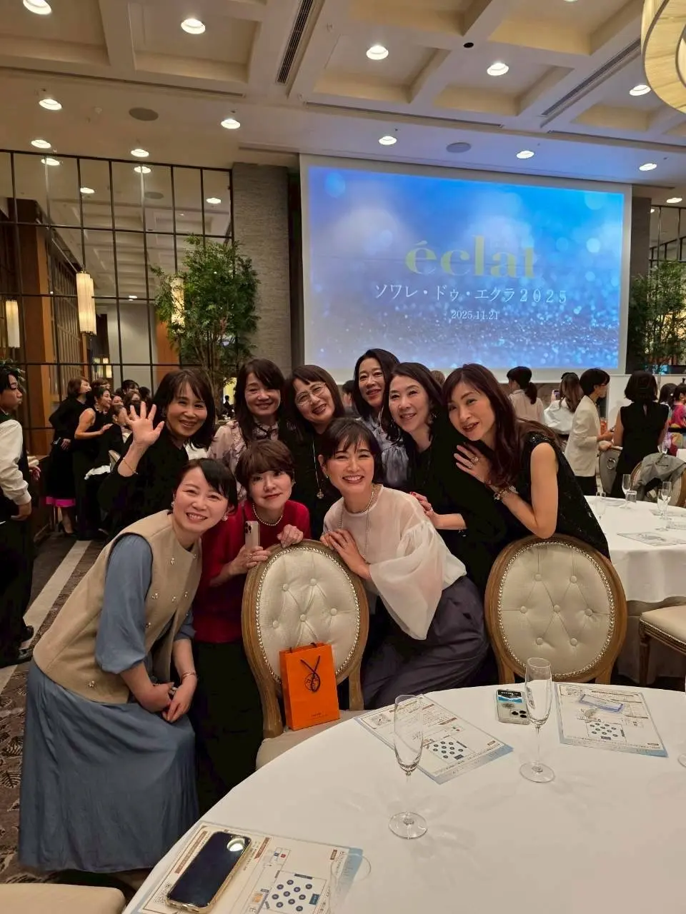 【ソワレ・ド・エクラ】華やかな夜に 大人のパーティーコーデ_1_4