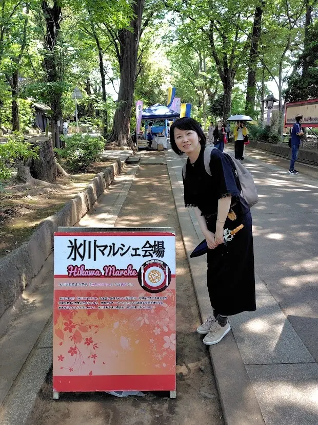 ちょこっとリメイクしたGUドライワイド黒Tシャツで、氷川神社をお散歩。日傘の出番もやってきました！_1_7-1