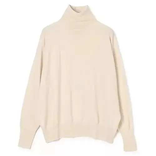 【50代 週末コーデ】グレーの上質ニットで叶える洗練カジュアル_1_3