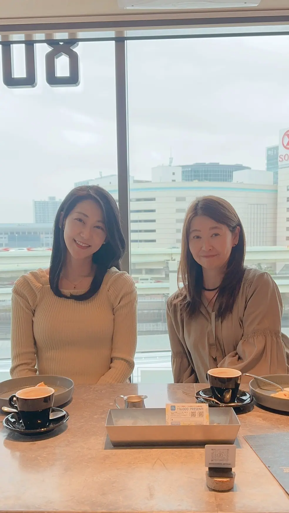 横浜 800° DEGREES店内