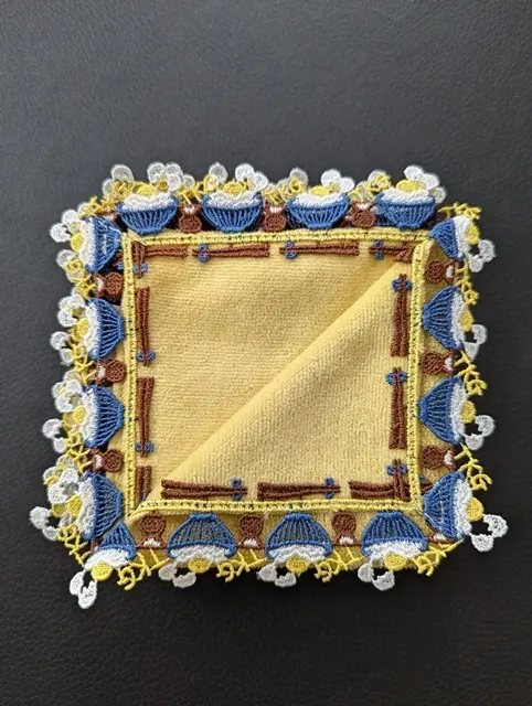 近沢レース店【eclat限定】タオルハンカチ　卵かけご飯