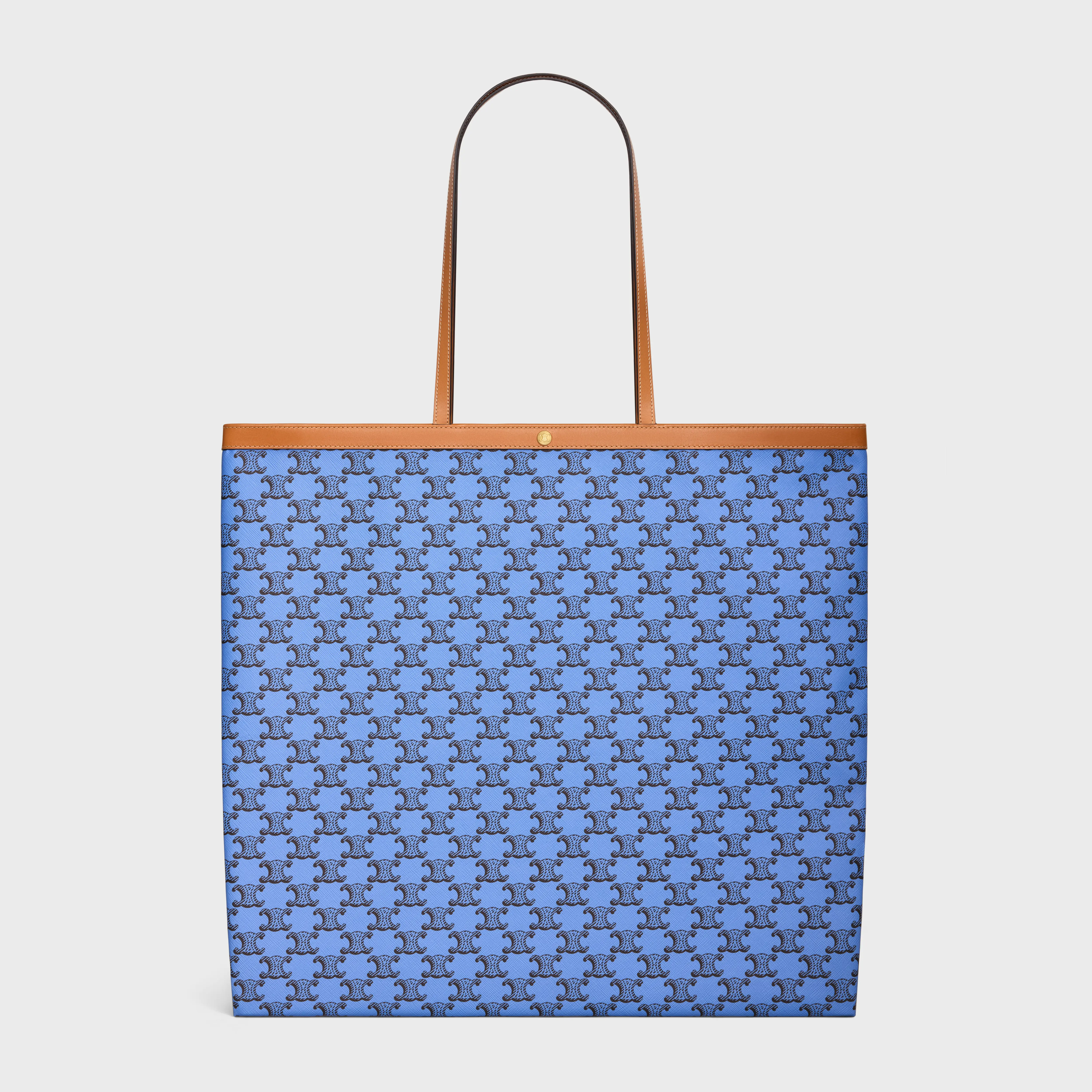 セリーヌの新作トートバッグ「フラット ショッパー」がデイリーコーデに切れ味を生む！【eclat’s pick up】_1_2-1