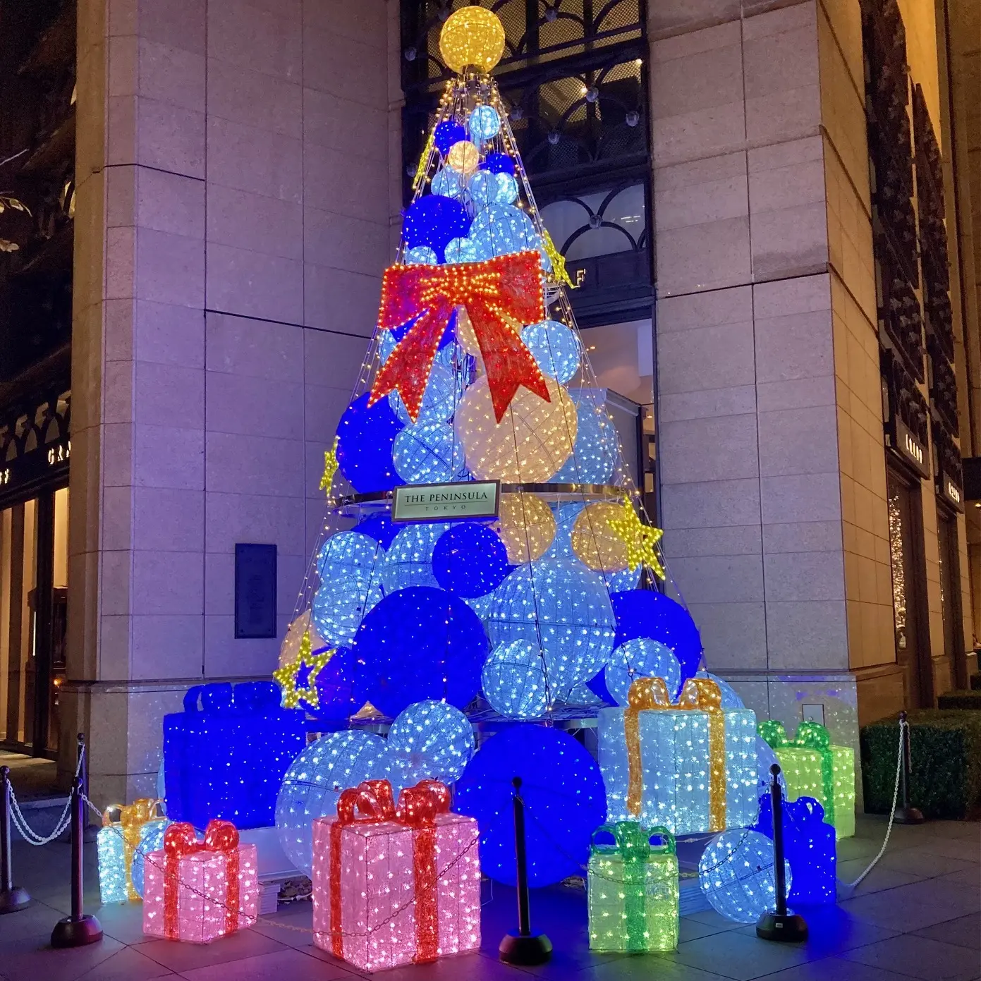 ザ•ペニンシュラ東京のクリスマスツリー