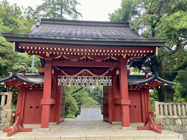 日本三大下り宮の一つ、群馬県「貫前神社」