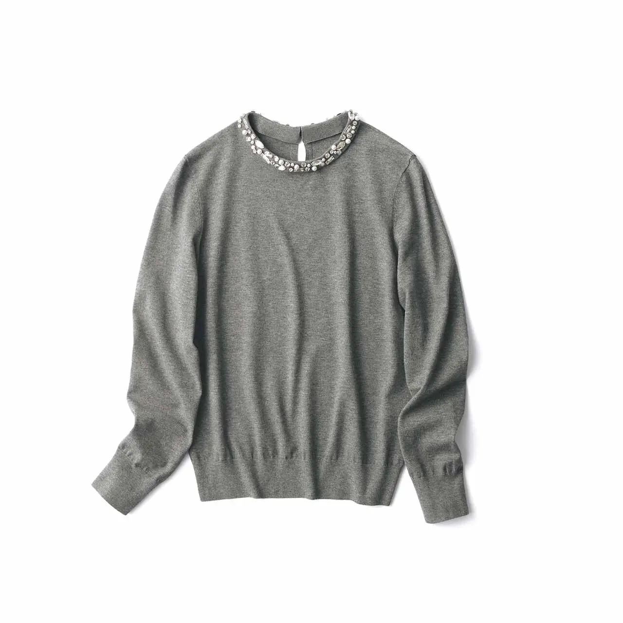 装飾つきニット