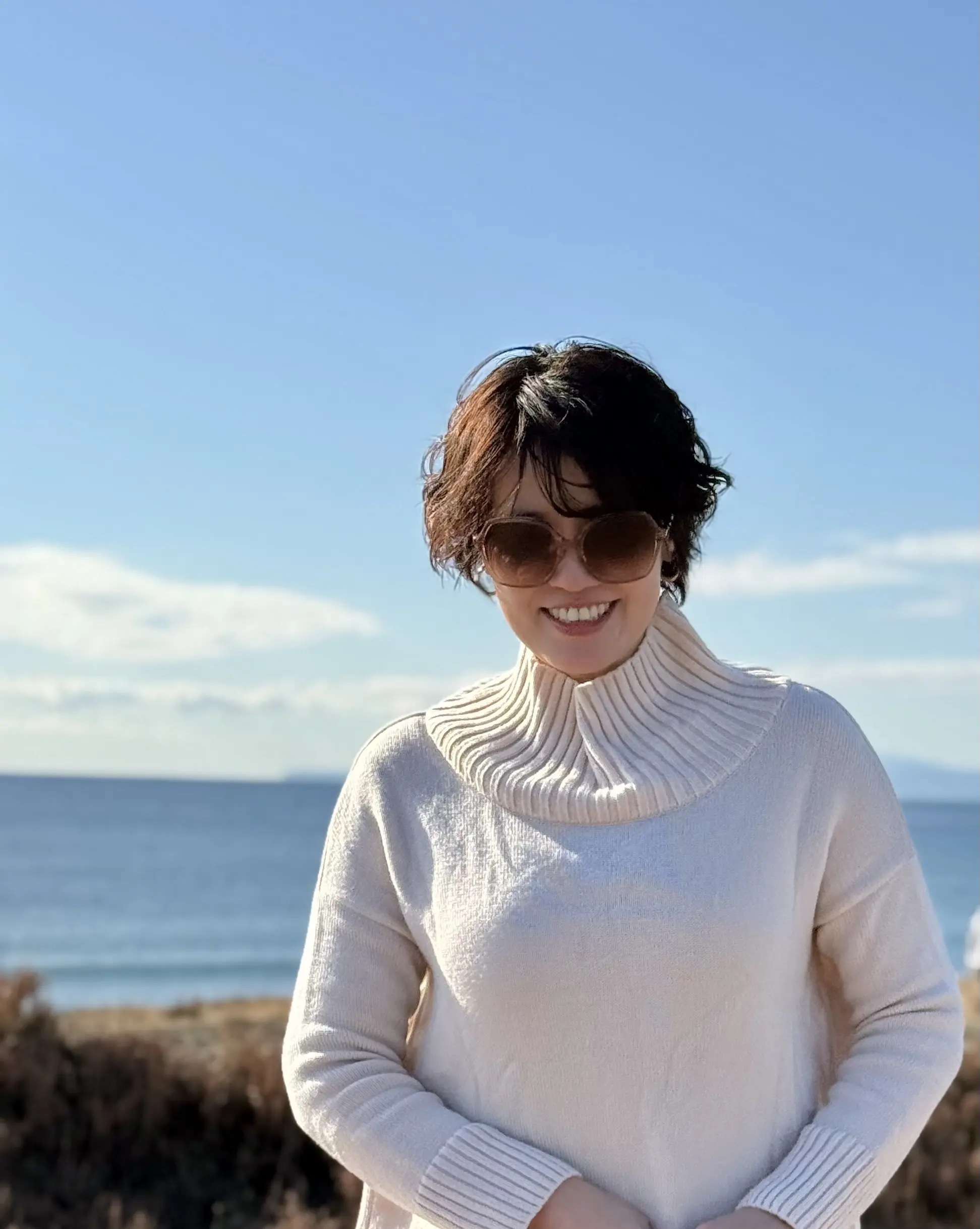 エクラ華組水口宜子さん　水口宜子　イーバイエクラ　ボトルネックニット