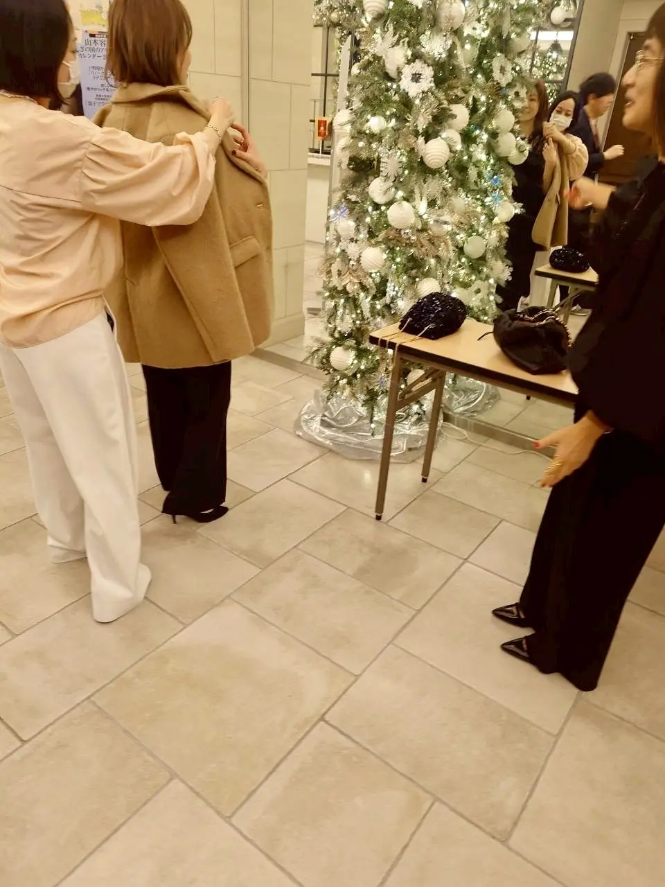 軽量コートジャケット