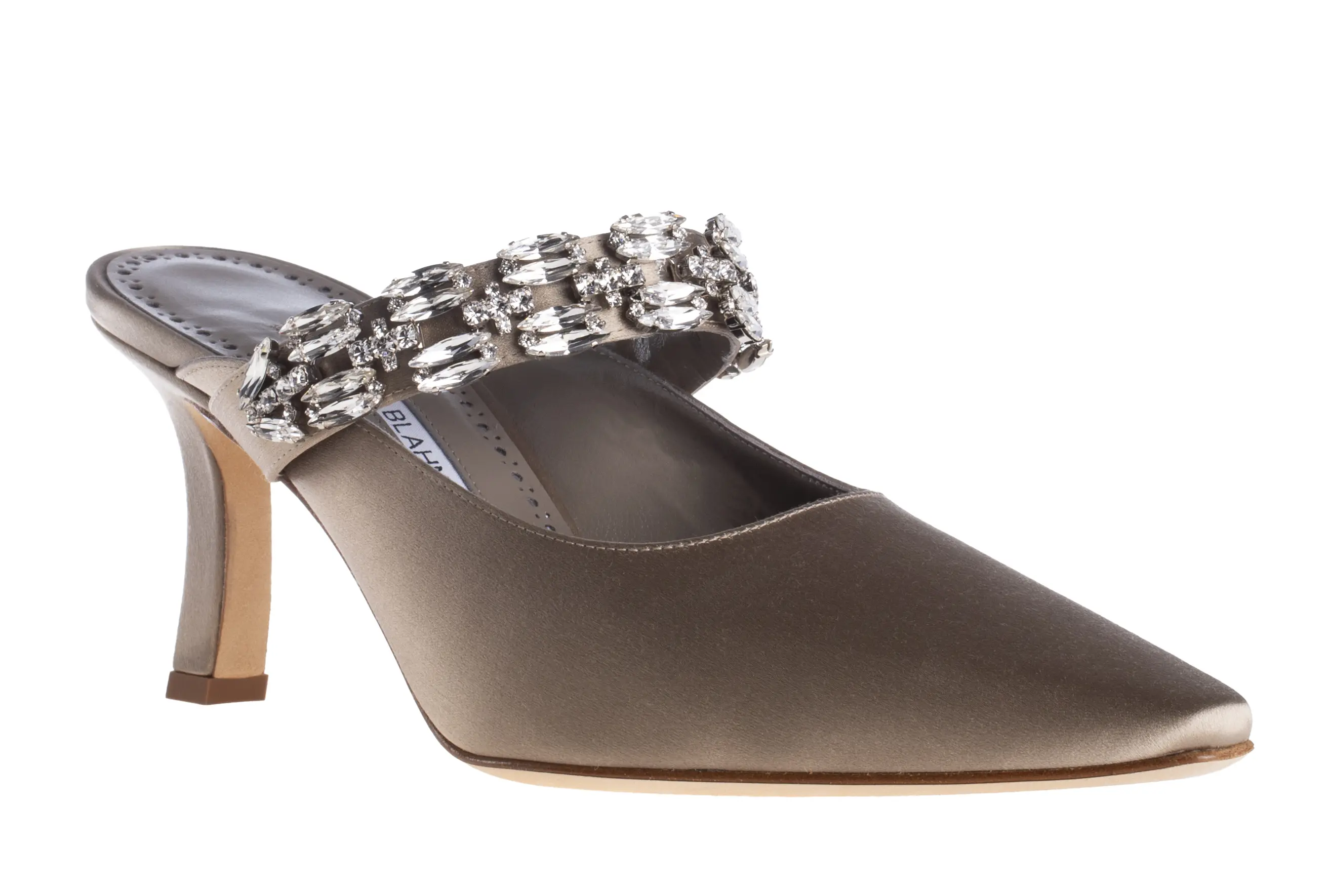 マノロ ブラニク　TAMOLMU／タモルミュー ヒール高さ:7cm 価格250,800 (税込)