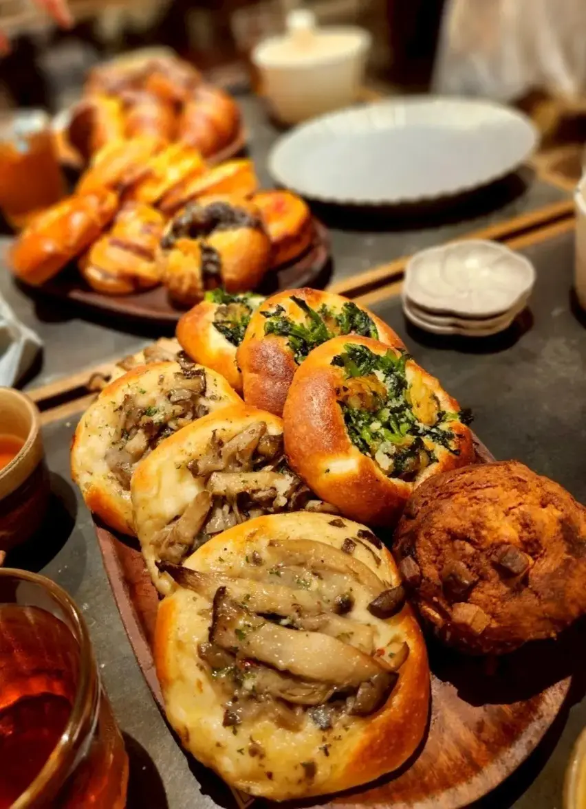 焼き立てパンのおいしさを堪能！行列必至の大人気ブランチへ【チームJマダムブログ人気記事週間ランキングTOP10】_1_18-1