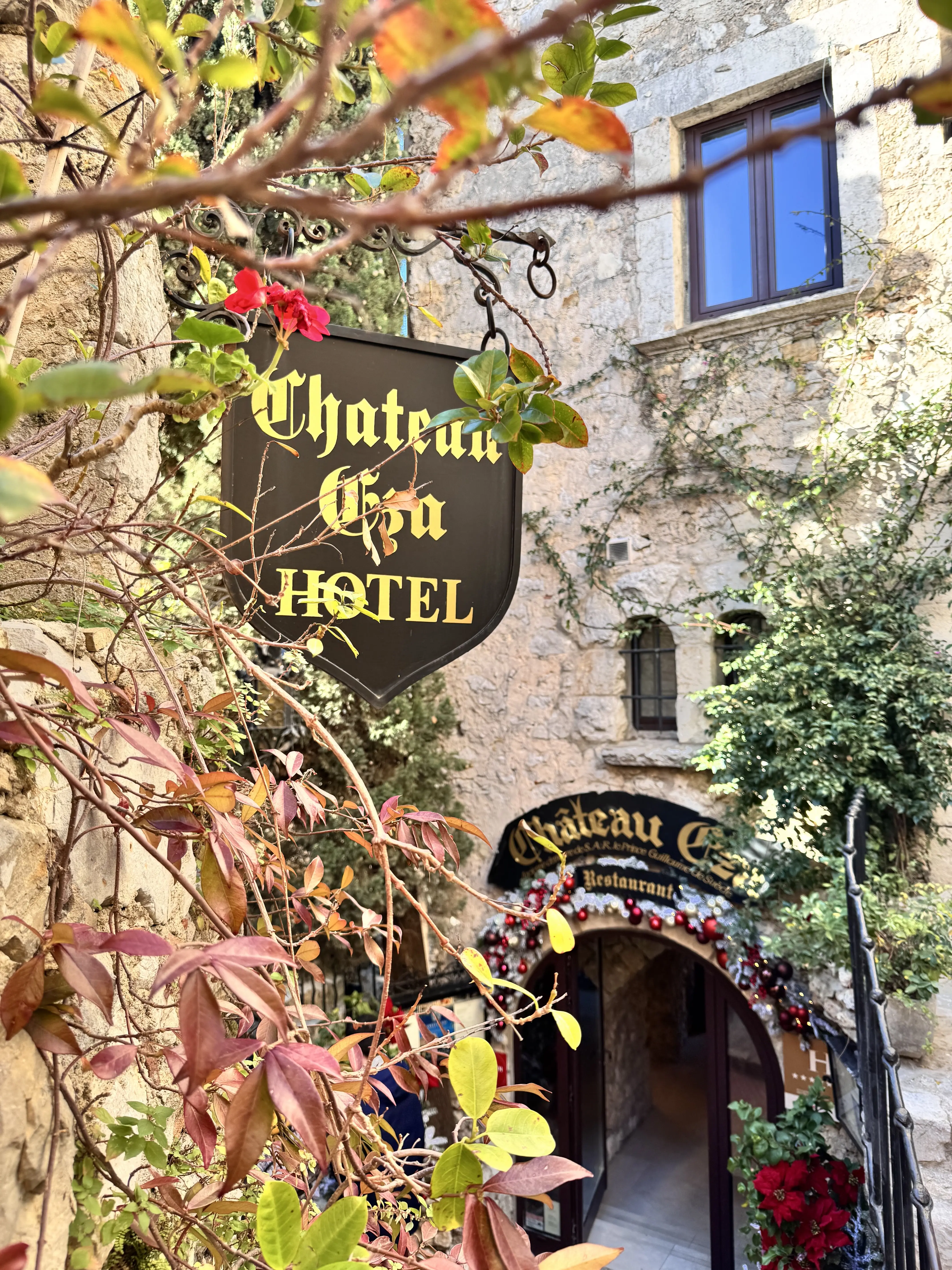 動きやすさと上品さを叶える旅先ランチコーデ🇫🇷話題のフランスエズ村へ_1_6