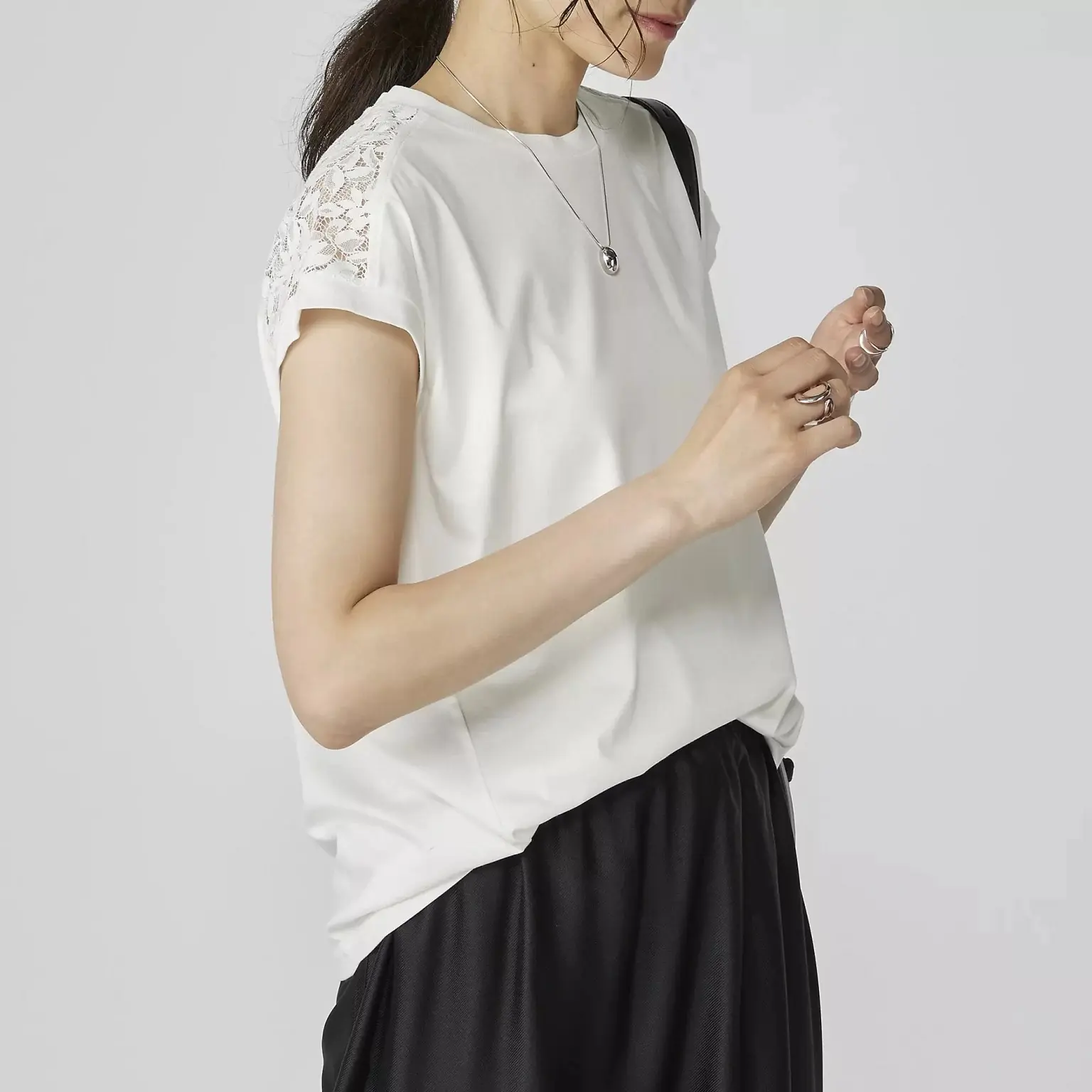 まるでブラウス!大人の着映えTシャツ完成【E by eclat】【50代ファッション】_1_8