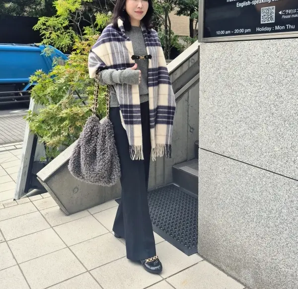 寒暖差を乗り切る強い見方!【カシミヤストール】活用術_1_11