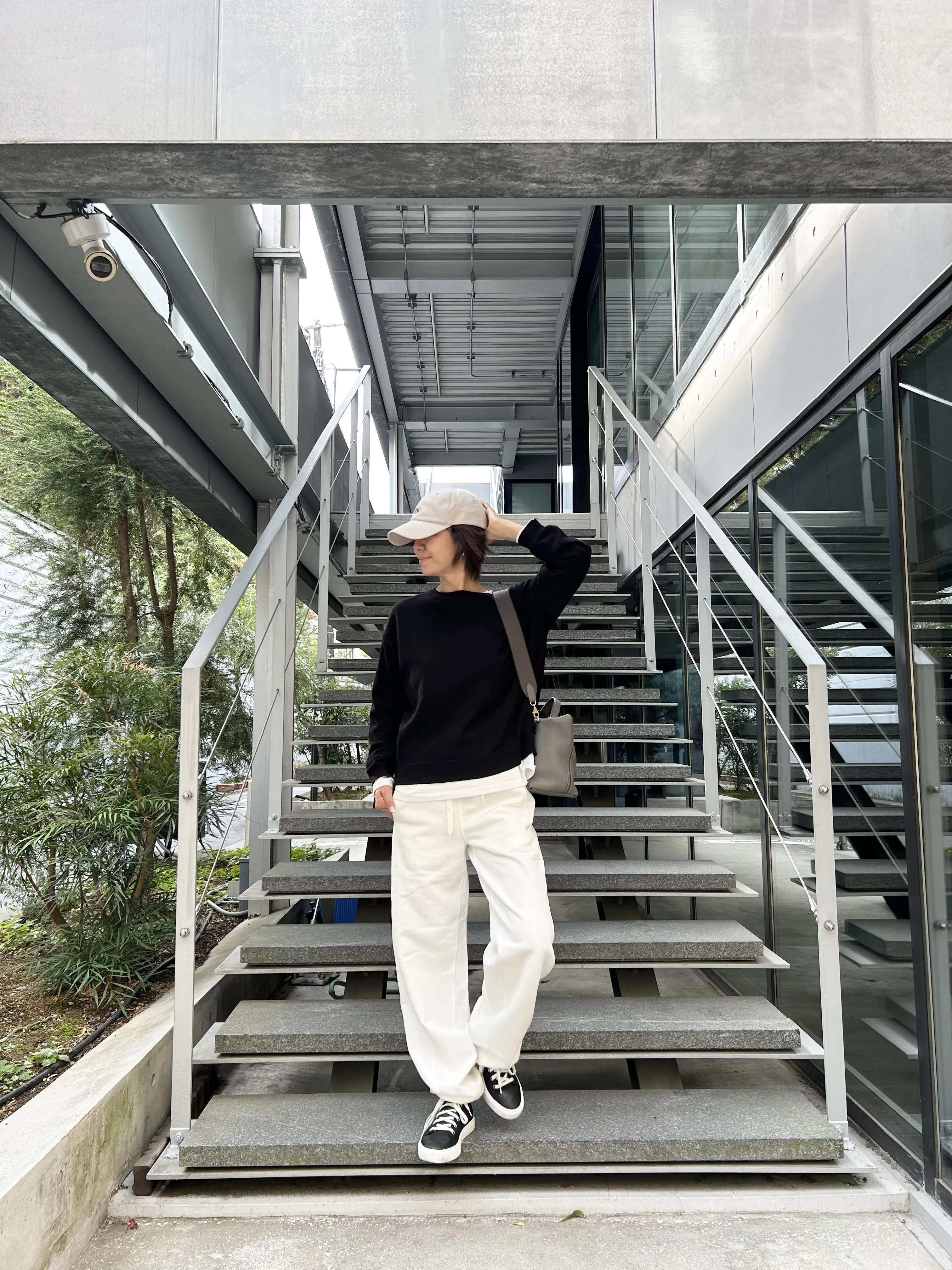 “心地よさ”と“きちんと感”が叶うきれいめスウェットパンツ_1_2