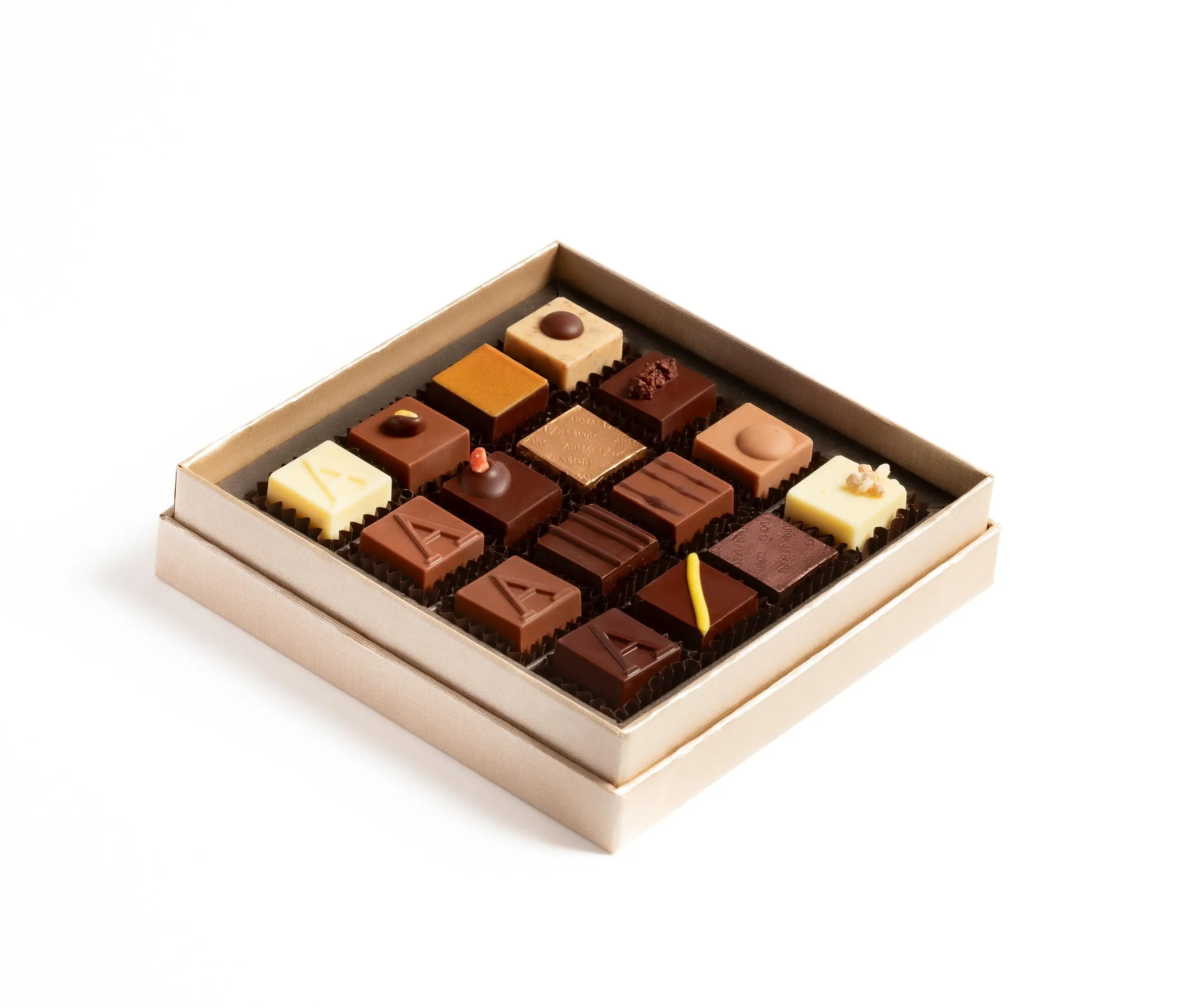 銀座　手土産「アルマーニ ドルチ 銀座」の「プラリネ」（16粒入り）