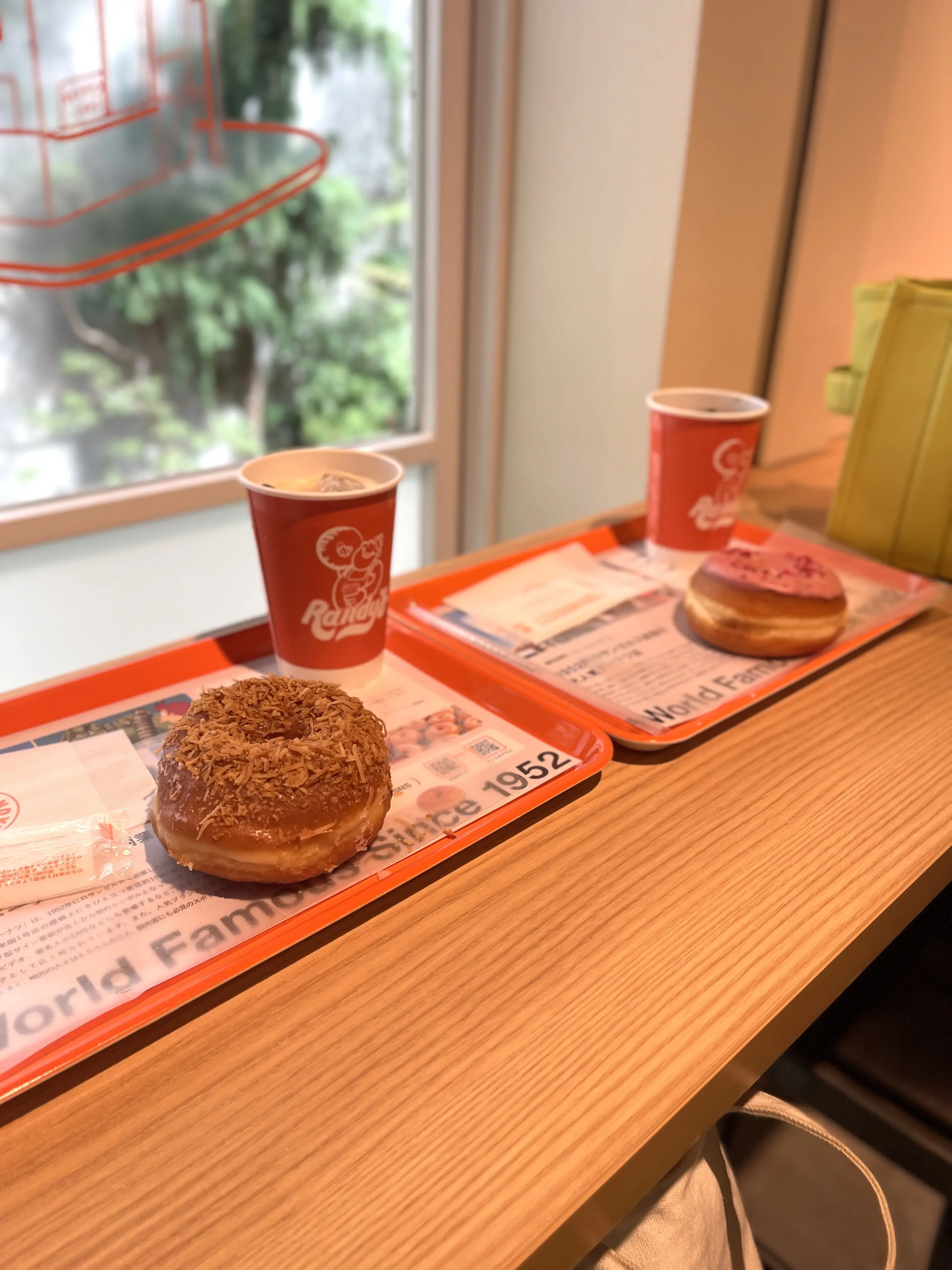 大人の休日in代官山◇アイスグリーンのワンピースを着て、昼飲みビールと大人気ドーナツ。_1_10