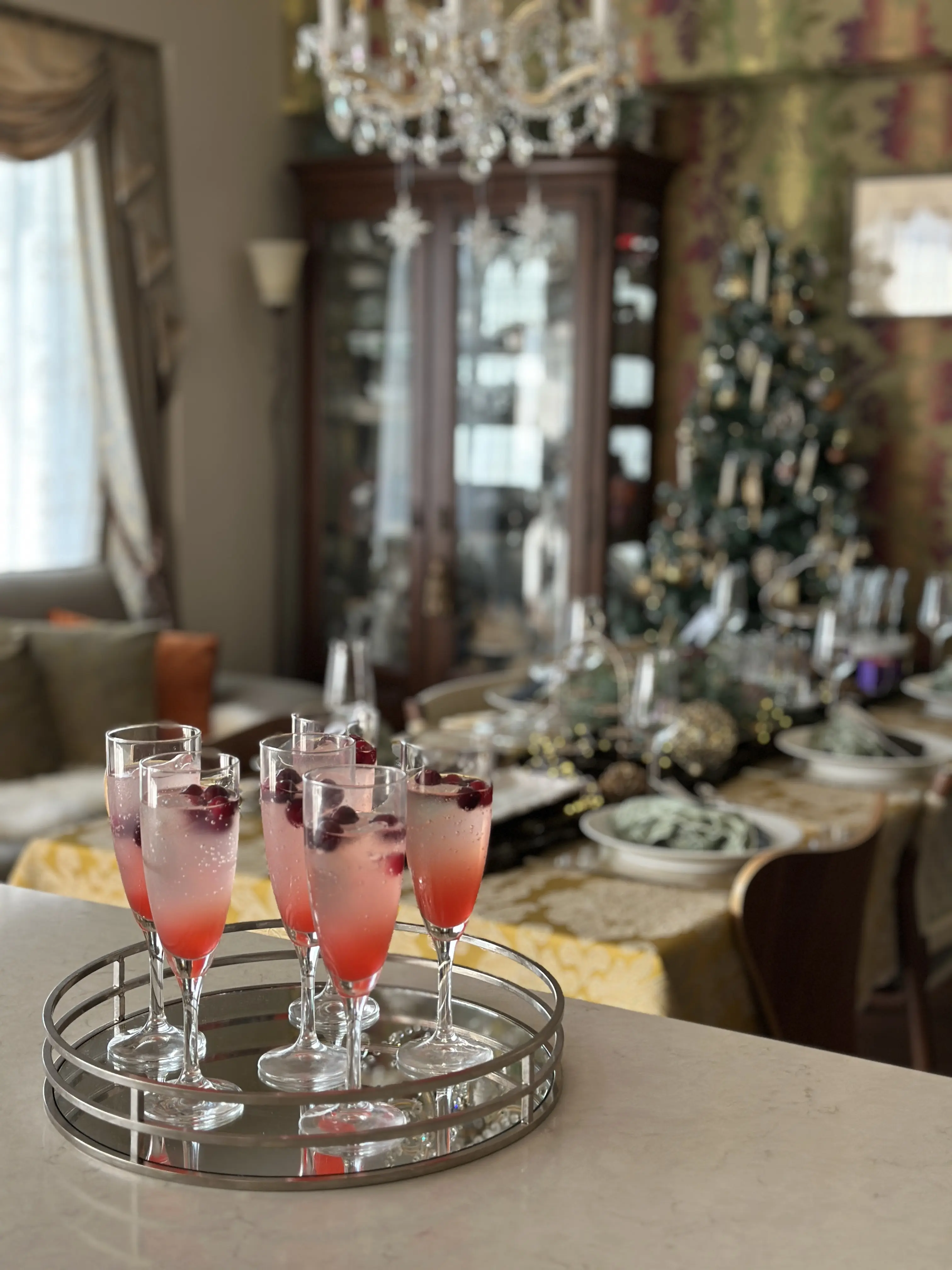 クリスマスカラーとしてZARAの赤トップス❤️を取り入れ、華やか気分で「パテ・ド・カンパーニュ」レッスンへ！_1_2