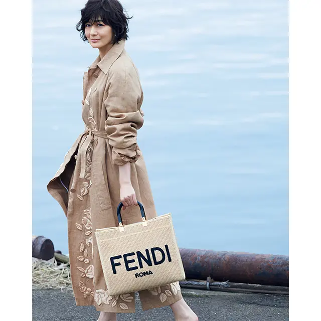 バッグFENDI かごトートバッグ - トートバッグ