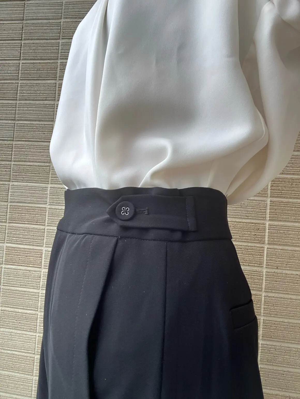 エクラ eclatmagazine エクラプレミアム Ebyeclat 優美なセミワイドパンツ ワイドパンツ 50代ファッション 50代おしゃれ アラフィーファッション Jマダムのおしゃれ 骨格ウェーブ