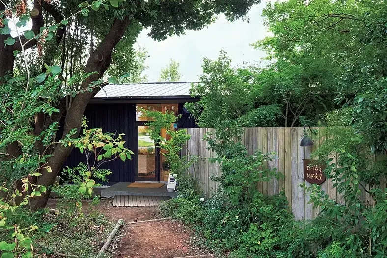 &#039;20年にこの店を構えてからは、農業にも着手。